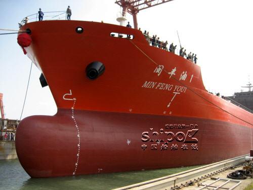 福州利亚船舶18000吨成品油船下水(图)